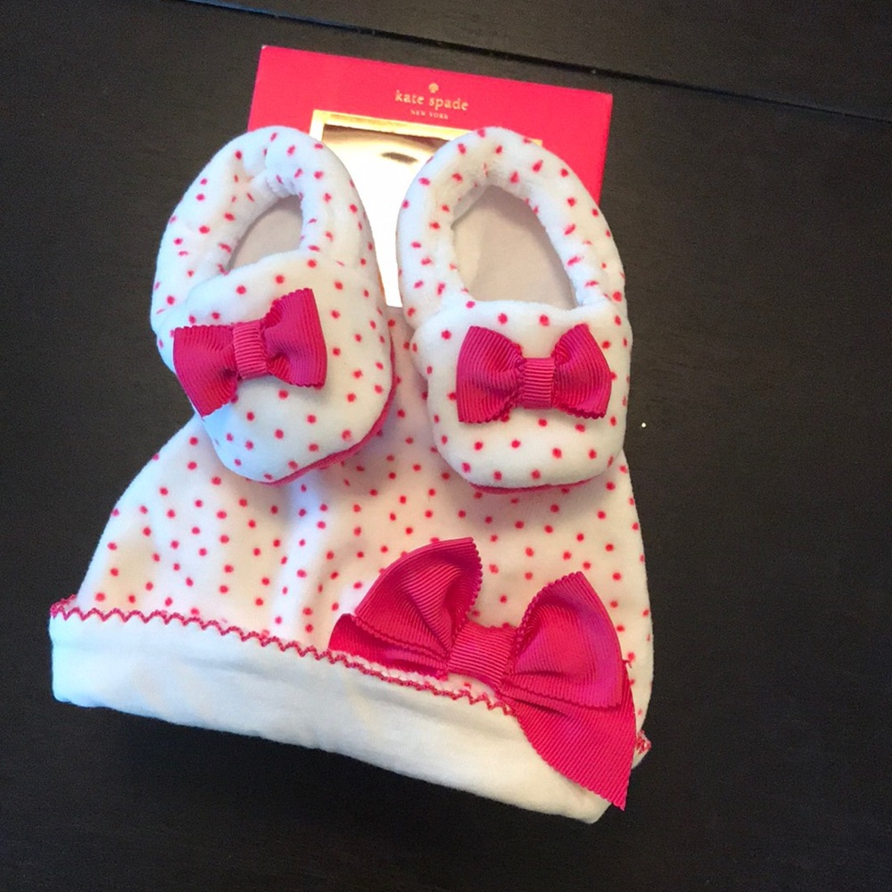 Kate Spade Infant Hat & Slipper Set